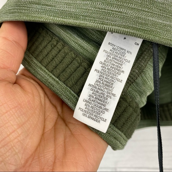 Nike | Women’s Swoosh Sports Bra - Picture 5 of 5